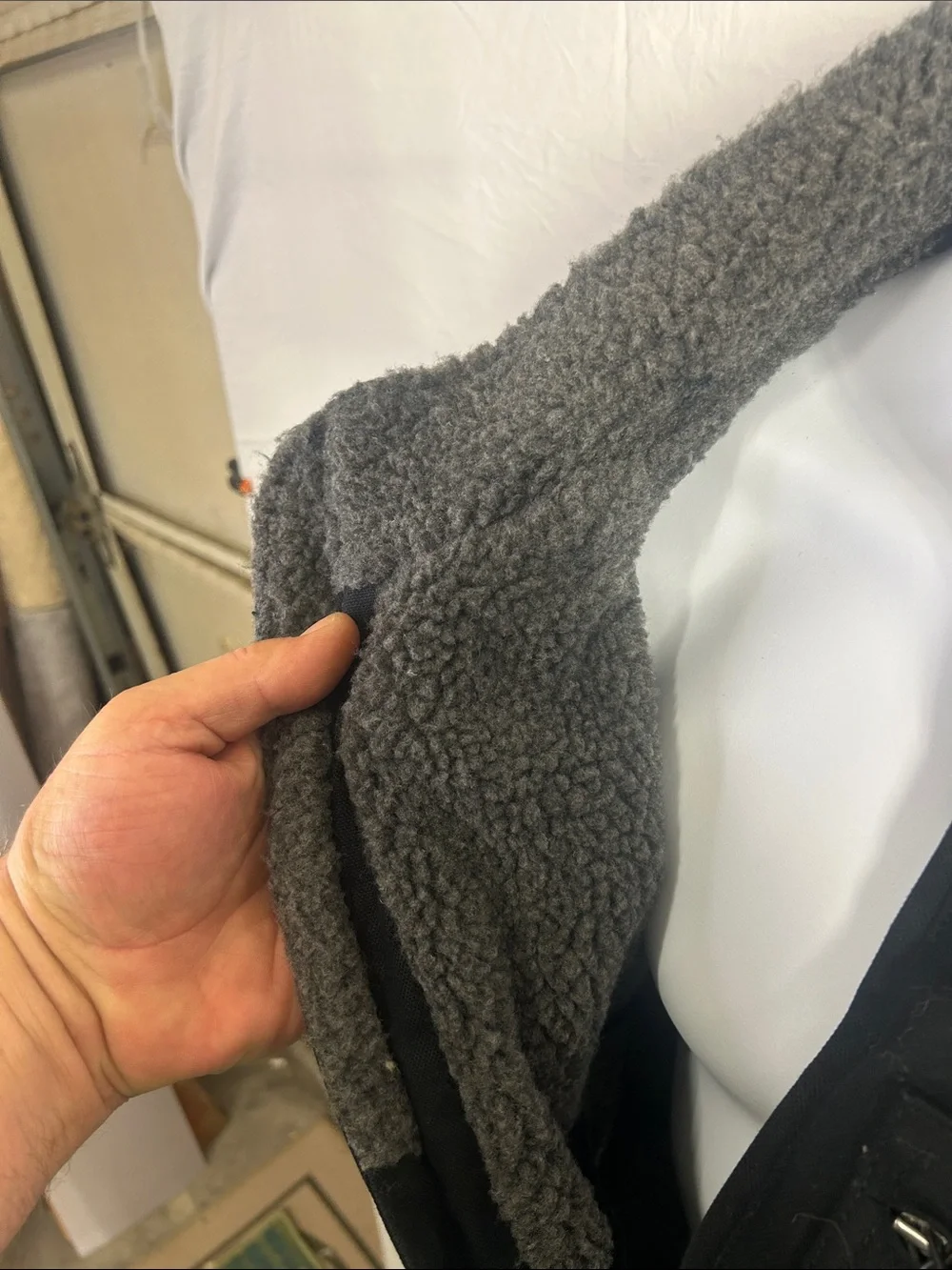 Lee Black Fleece-Lined Work Vest